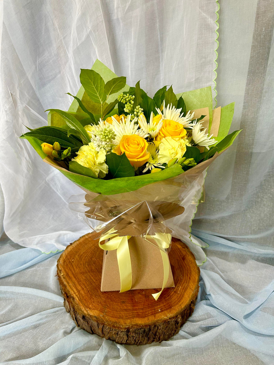 £25 Florist Choice Hand-Tied Bouquet